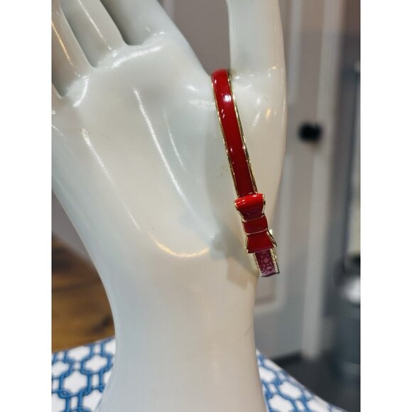 Kate Spade New York Take a Bow Red Enamel Gold Toned Bangle Bracelet Ribbon - Picture 1 of 4
